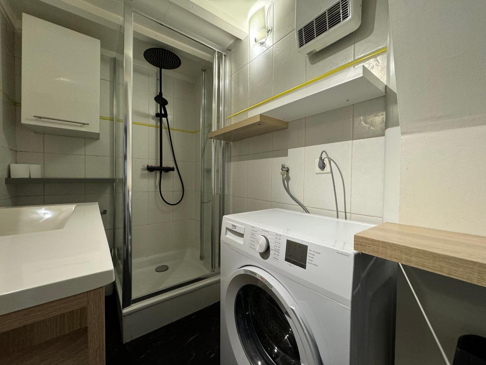 Le Noir Bois Et Blanc - - Wifi - Centre - Entree Autonome Apartment